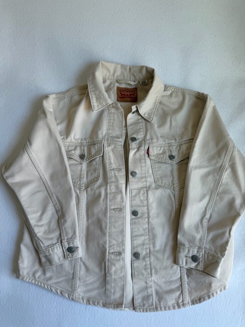Levi’s Oversized Cream Denim Jacket Small Ivory Trucker Shacket Cotton Jean Coat - Picture 2 of 16